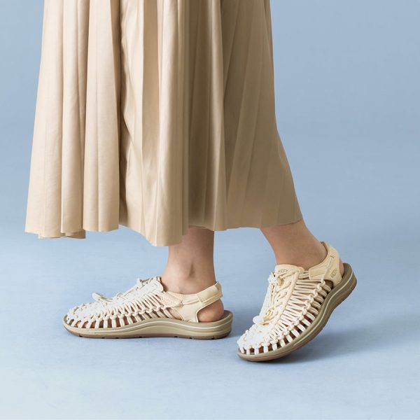 Women's UNEEK Sneaker  |  Dark Earth/Chipmunk
