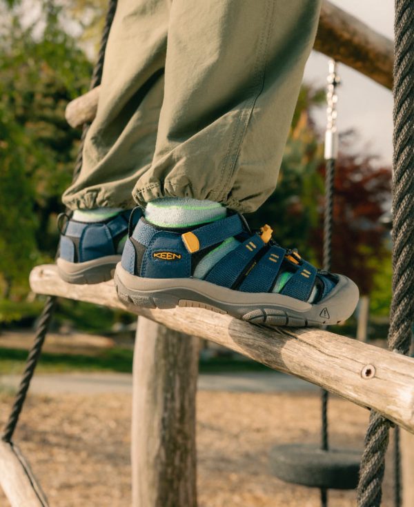 Big Kids' Newport H2 | Martini Olive/Aura Orange