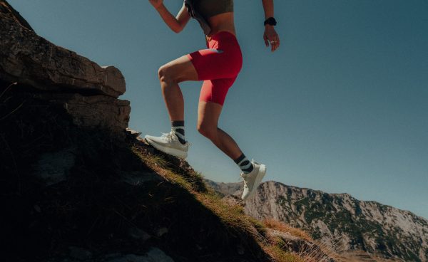 Women's Roam Trail Running Shoe  |  Star White/Vapor